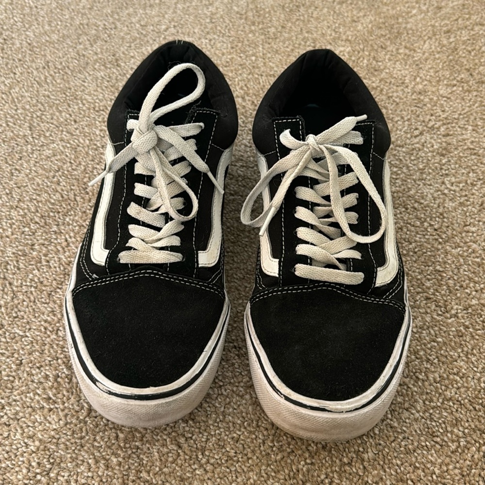 Men’s Vans Old Skool Shoes size 9.5